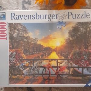 Ravensburger Vibrant Sunset Canal Puzzle